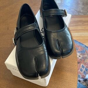 Raboesy tabi Mary Jane style shoes size 8